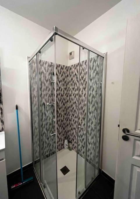 Elegant Apartment Paris Bagnolet 303 Luaran gambar